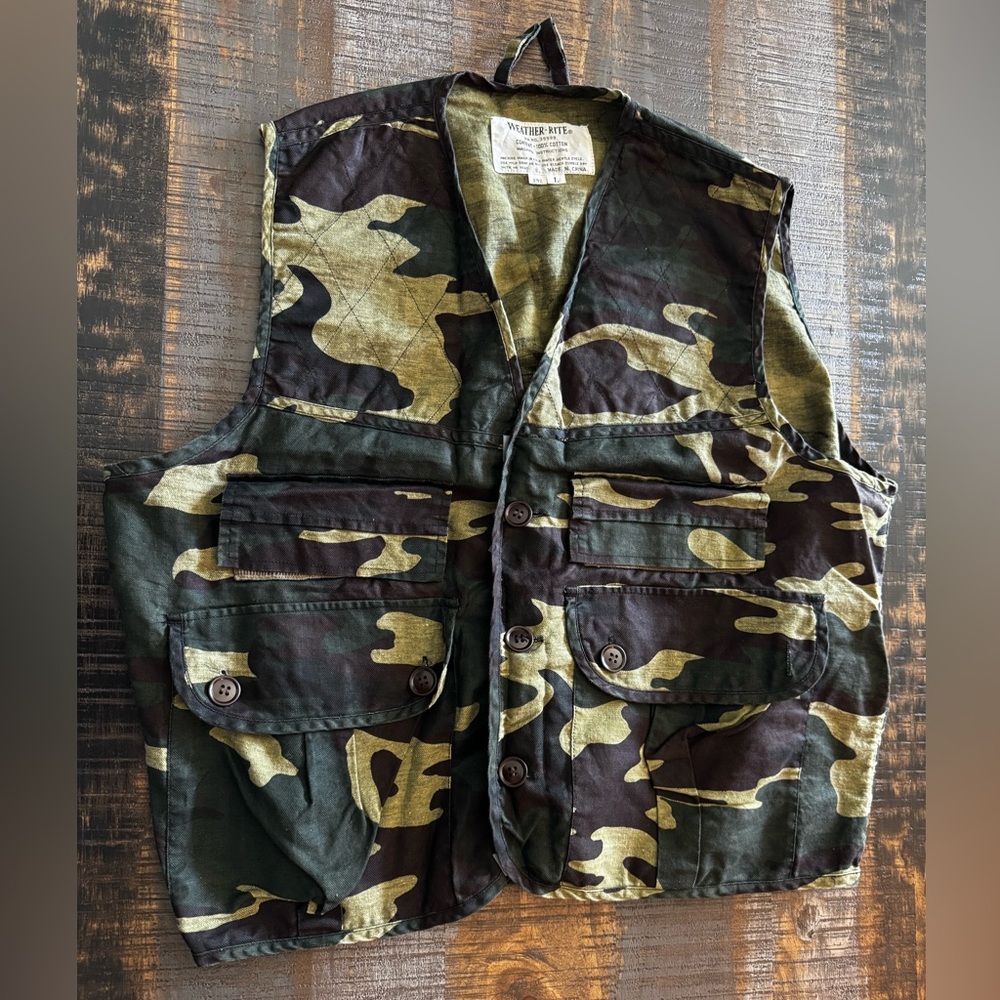 Vintage Men’s Outdoor Vest Hunting Fishing Large Weather-Rite Brand Camouflage